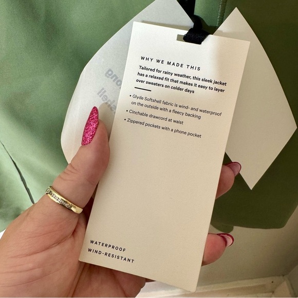 Lululemon Glyde Along Softshell Jacket Fleece Lined Green Twill Size 12 NWT - Picture 11 of 16